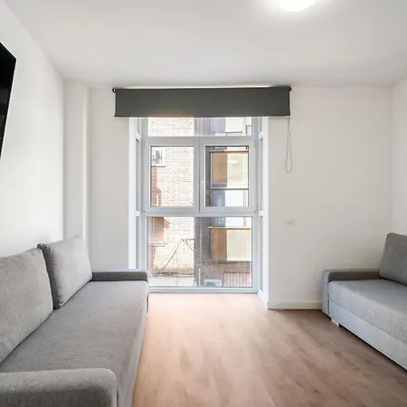 Inteligentes En Vallecas Apartment