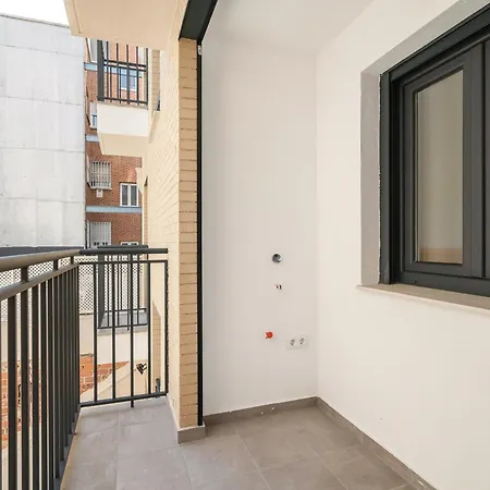 Inteligentes En Vallecas Apartment