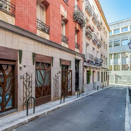 Modern Near Gran Via And Key Places - Reloj I Apartment *