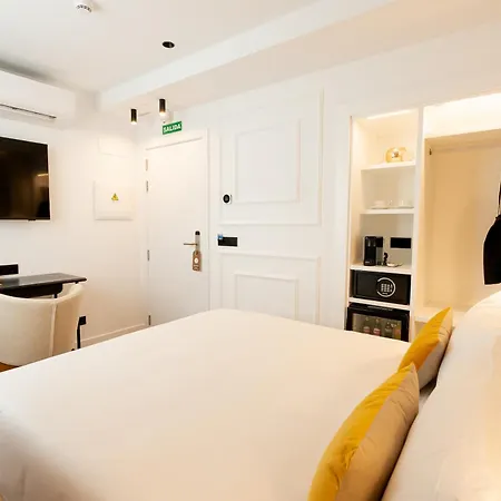 L&h Callao Selection Adults Only Guest house Madrid