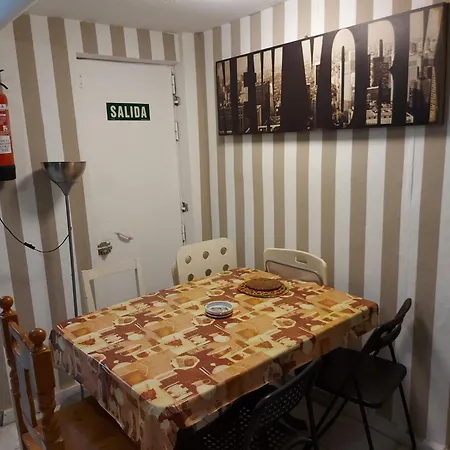 Hostel Bernabeu A 15 Minutos *