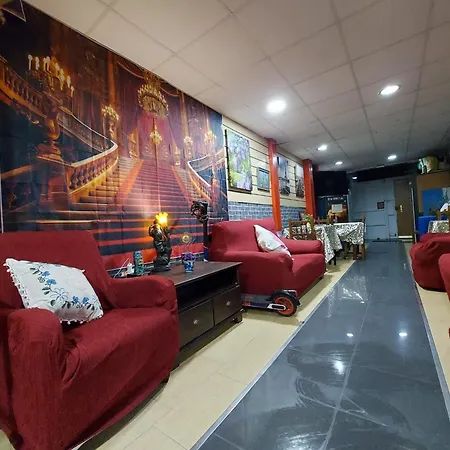 Hostel Bernabeu A 15 Minutos *