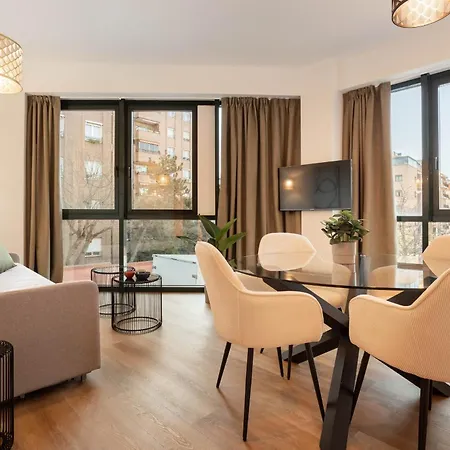 Catalina En Apartamento Madrid