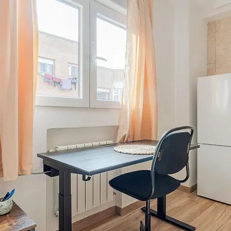 Estudio En Moncloa Apartment