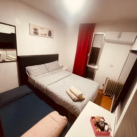 Privadas Calle Riojanos Apartamento *