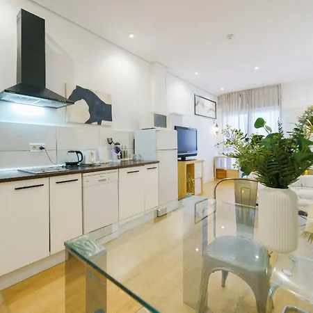Cozy 2 Bedrooms In Temporal Atl43 * Madrid