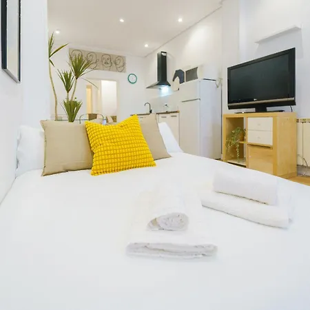 Cozy 2 Bedrooms In Temporal Atl43 * Madrid