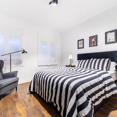 Apartment Charming Modern In Barrio De Letras *