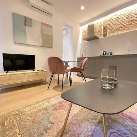 Apartment Tu Refugio Urbano En El Vibrante Barrio De La Latiina *