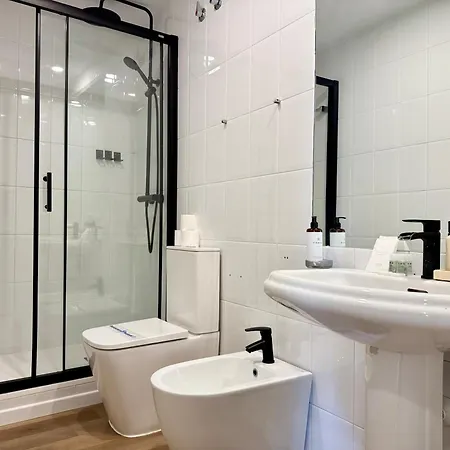 Elegance And Comfort In Apartment