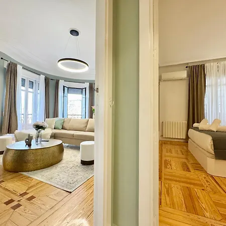 Elegance And Comfort In * Madrid
