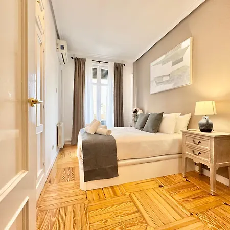 Apartment Elegance And Comfort In *