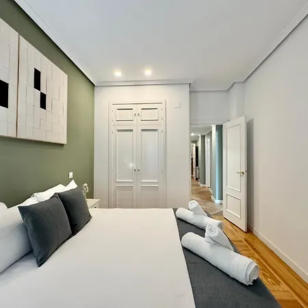 Apartment Elegance And Comfort In