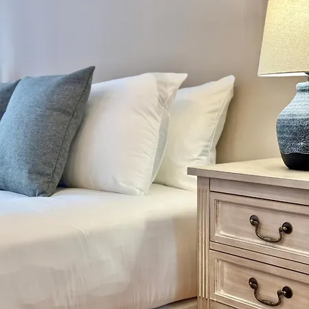 Elegance And Comfort In Madrid