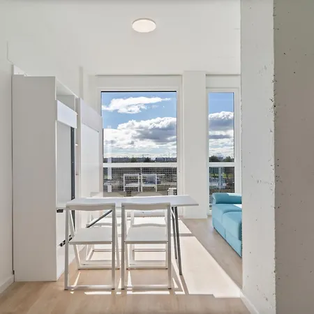 Loft Reformado Industrial Con Garaje Apartment