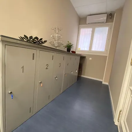 Apartment Private For 2 People - 2 Madrid