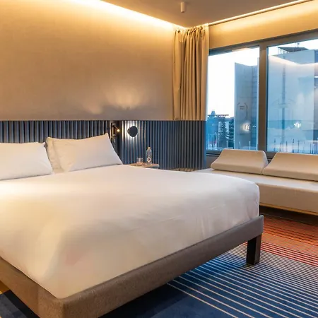 Pullman Airport & Feria 4* Madrid