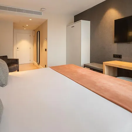 Hotel Catalonia Goya 4*
