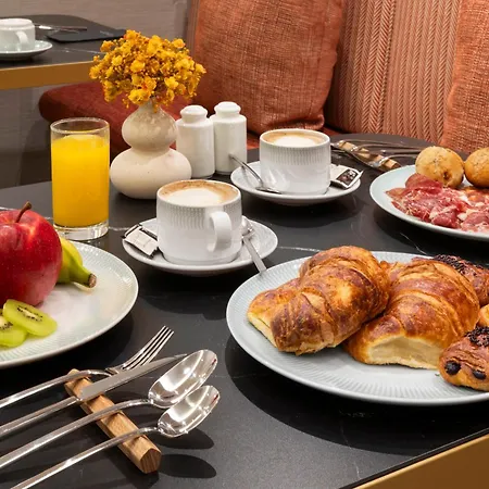 Catalonia Goya Hotel