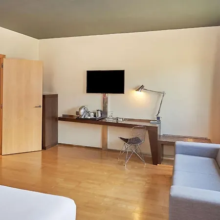 Nh Tablas Hotel Madri
