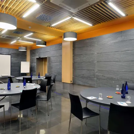 Nh Tablas Hotel 4*