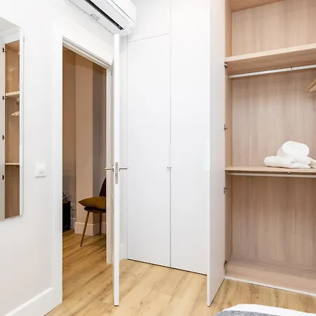 Montaber - La Paz Market Apartment Madrid