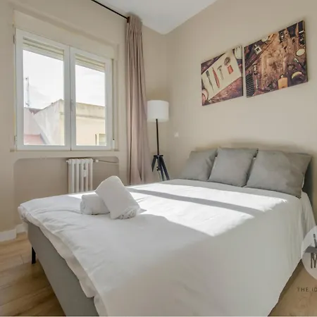 Vive La Esencia De 7 En Santa Ana 6 Apartment
