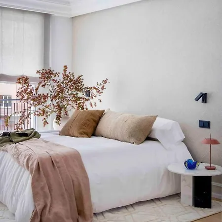Hostel Alexa Host *