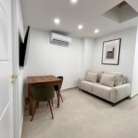 Aerosuites103 Apartment