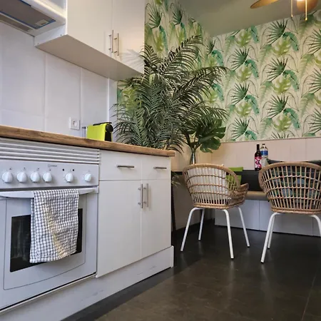 Moderno Junto A La Gran Via Apartment Madrid