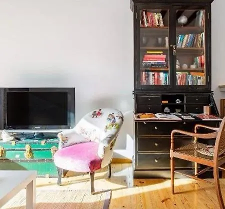 ático Duplex Con Terraza En Puro Centro, 2 A 8 Pax *