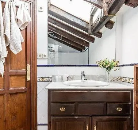 ático Duplex Con Terraza En Puro Centro, 2 A 8 Pax