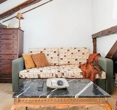 ático Duplex Con Terraza En Puro Centro, 2 A 8 Pax *