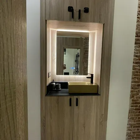 Moderno En Edificio Historico