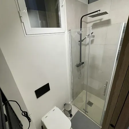 Moderno En Edificio Historico Apartment
