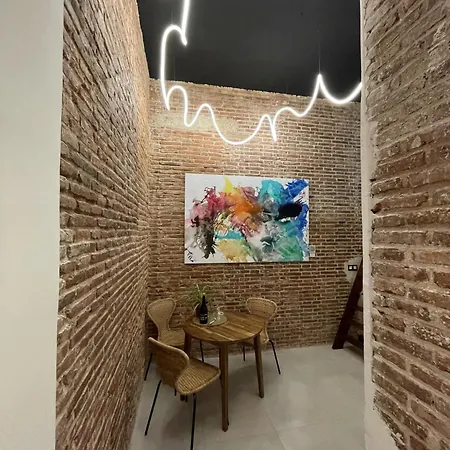 Moderno En Edificio Historico Madrid