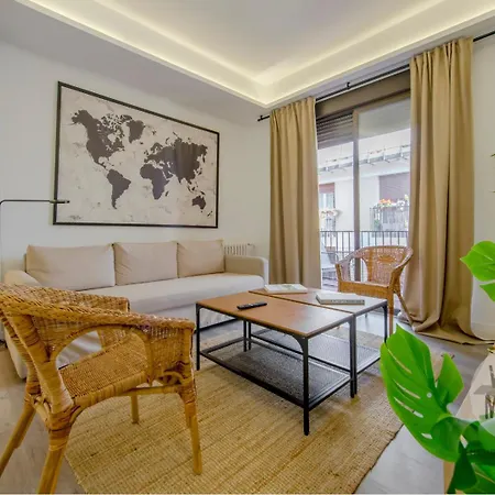 Vive La Elegancia 10 En Santa Ana 6 Apartamento *