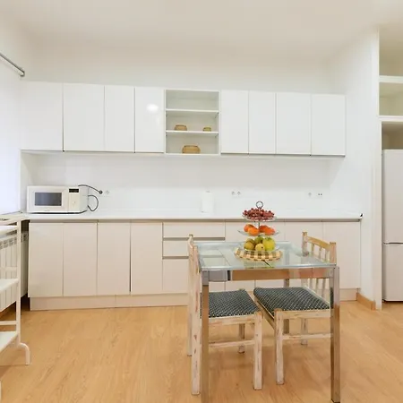 Apartamento Temporal Charmartin 4 Torres 2 Dormitorios Cas292 Apartment