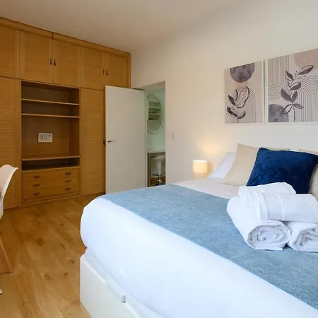 Apartamento Temporal Charmartin 4 Torres 2 Dormitorios Cas292 Apartment *