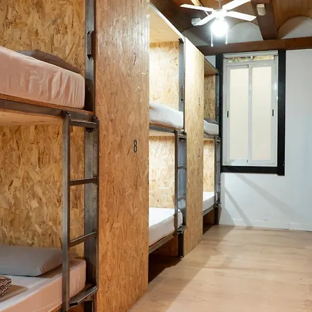 Hostel Xolo Host *
