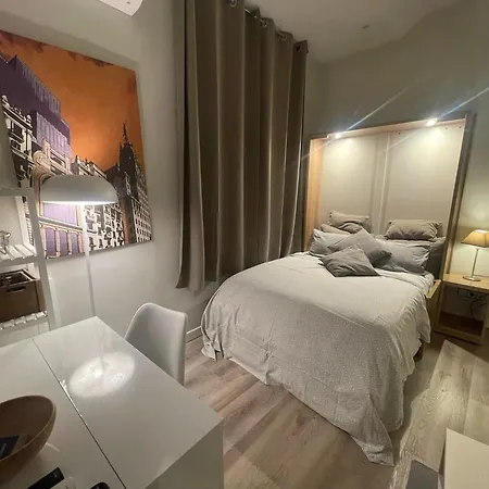 Apartment Preciados 4 *