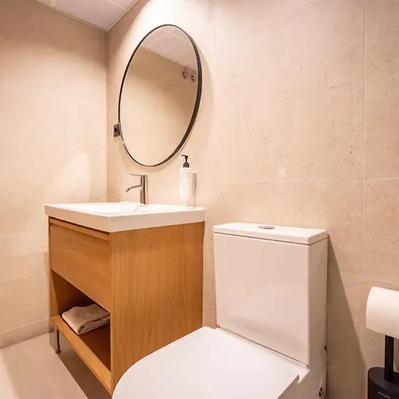 Easyhotel Alcala Hotel *