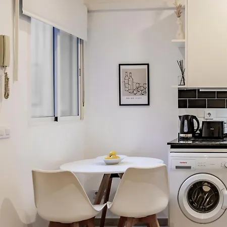 Cozy In Lavapies