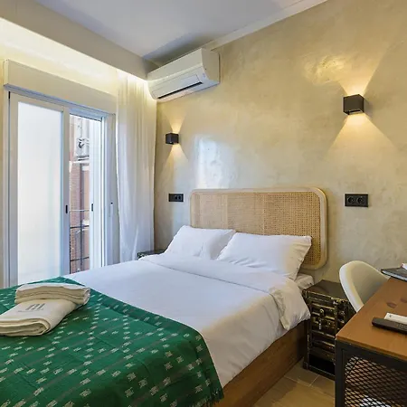The Raimundo Aparthotel