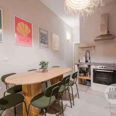 Rustic Cool Interior Design En Plaza Espana Al Pie De Gran Via Apartment
