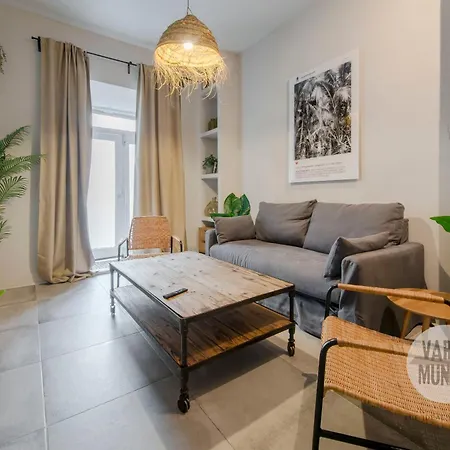 Rustic Cool Interior Design En Plaza Espana Al Pie De Gran Via * Madrid