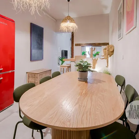 Rustic Cool Interior Design En Plaza Espana Al Pie De Gran Via Apartment *