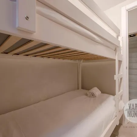 Rustic Cool Interior Design En Plaza Espana Al Pie De Gran Via Apartment *