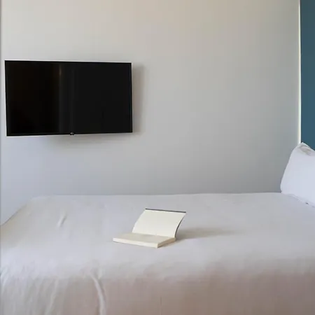 Be Mate Trafalgar Apartment Madrid