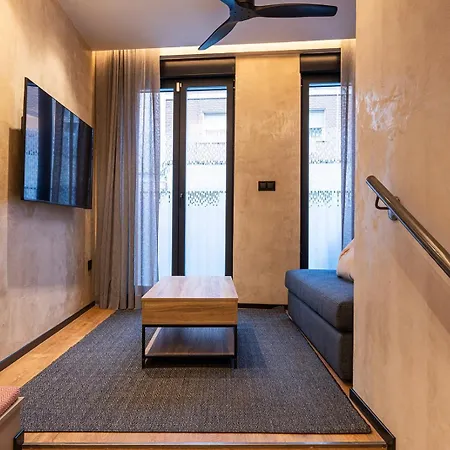 Global Home-ma24 Apartmán *